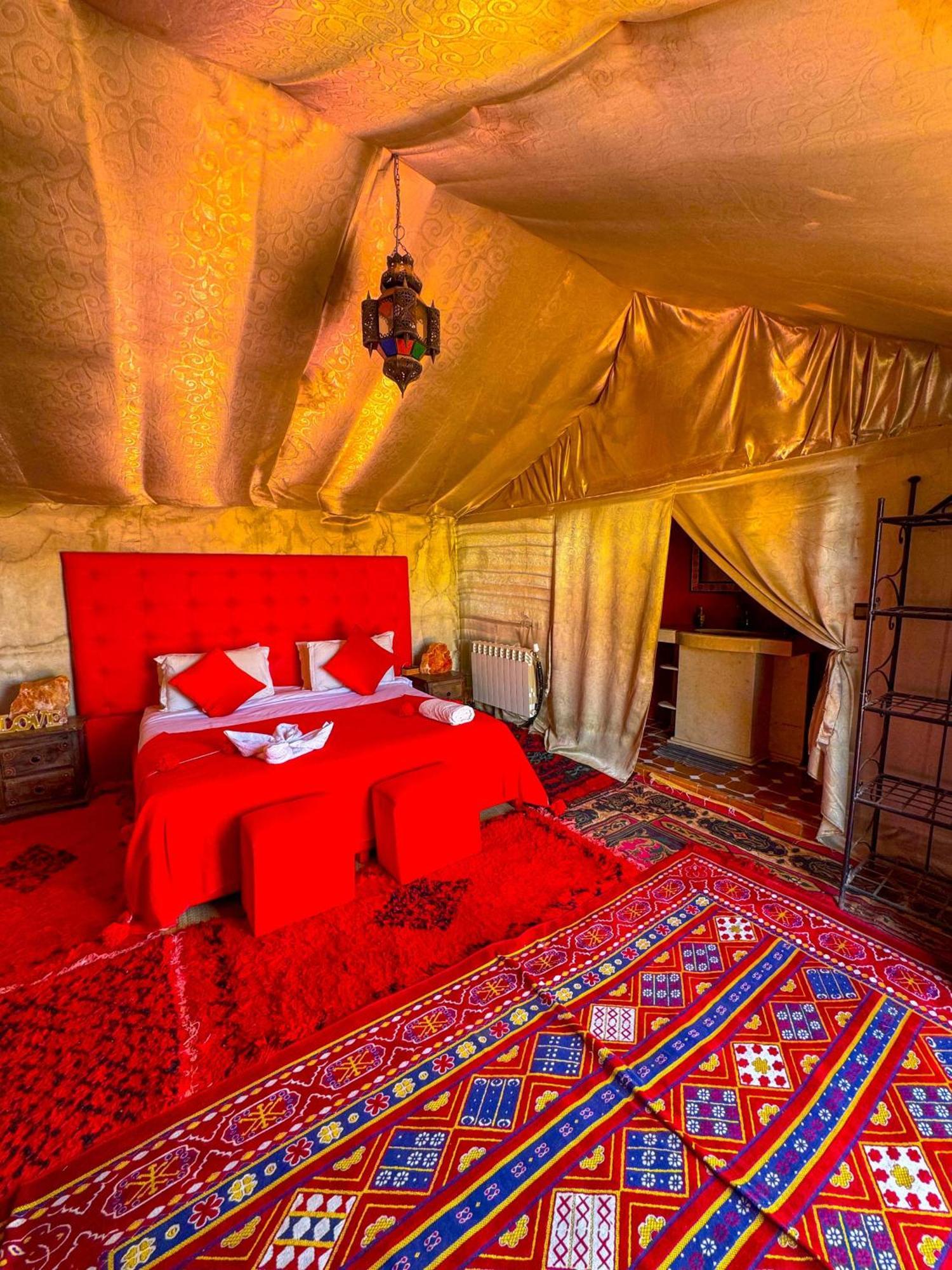 Desert Camp Camel & Sandboarding 메르주가 외부 사진